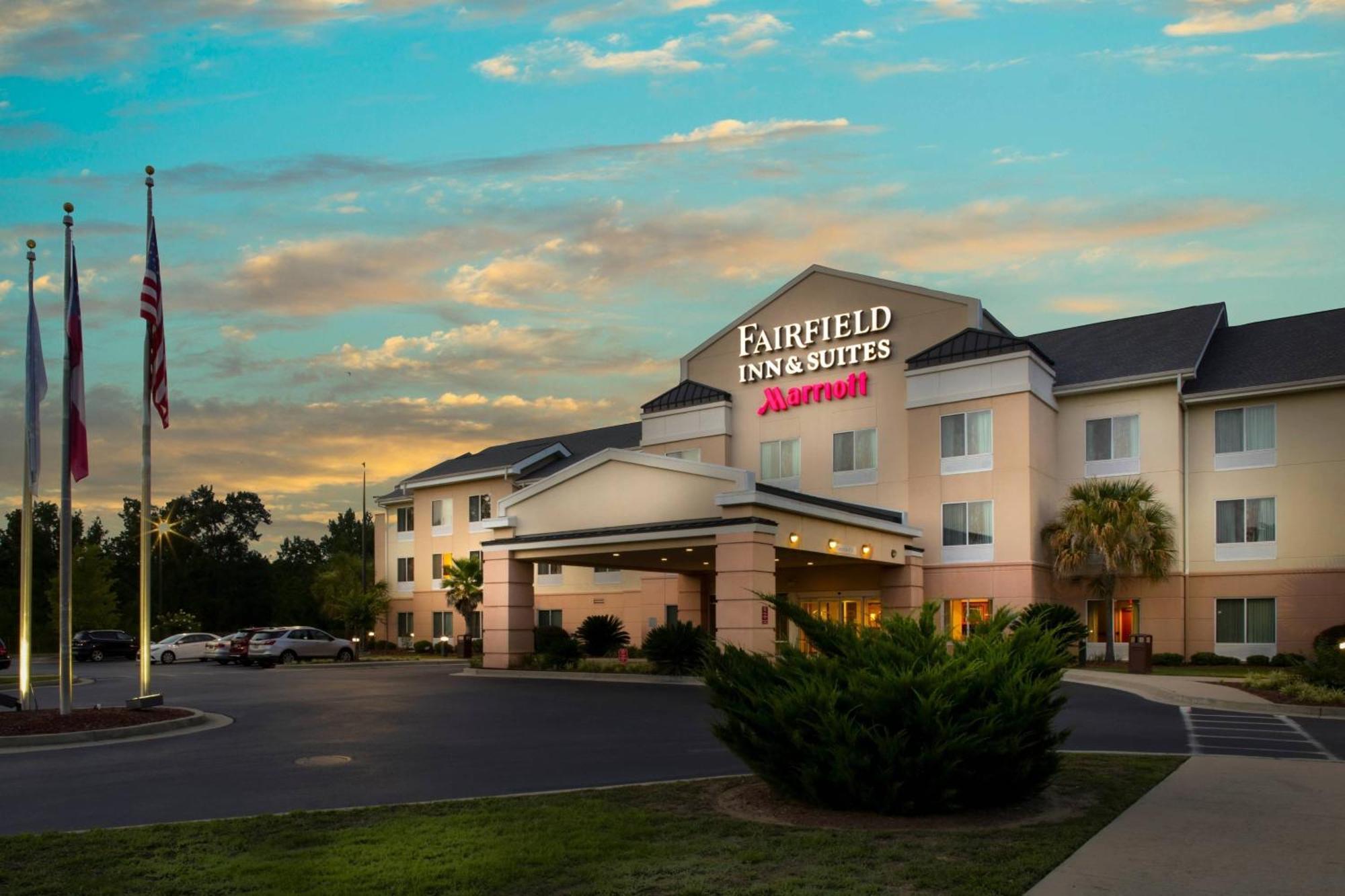 Fairfield Inn & Suites Milledgeville Exterior photo